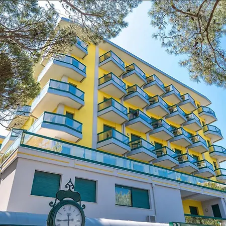 Costa Del Sol Family Apartments-Carraro Immobiliare Jesolo Exterior photo