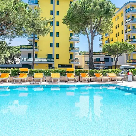 Costa Del Sol Family Apartments-Carraro Immobiliare Jesolo Exterior photo
